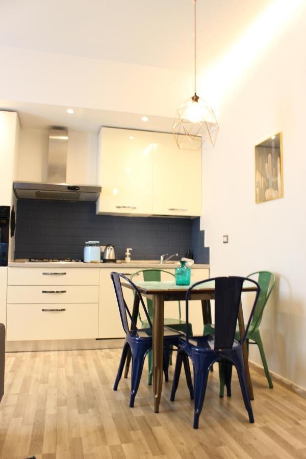 Wonderwall Apartment Специя Екстериор снимка