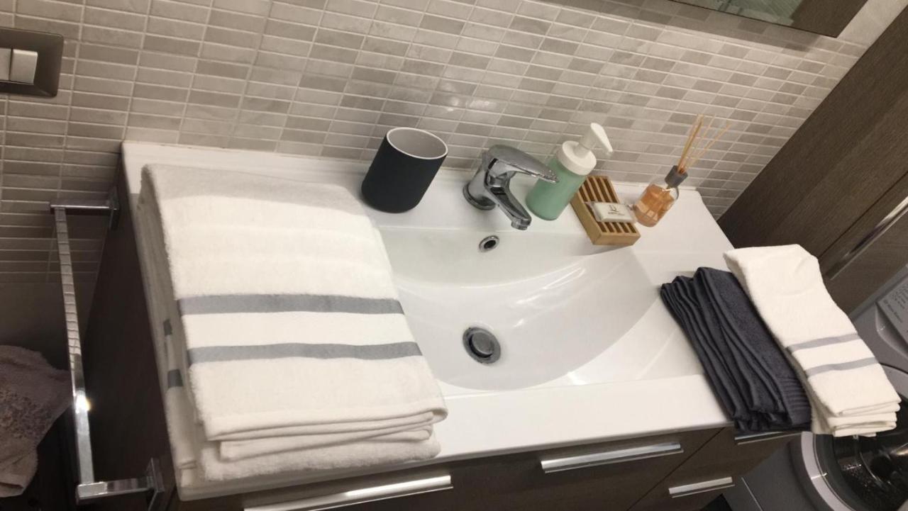 Wonderwall Apartment Специя Екстериор снимка